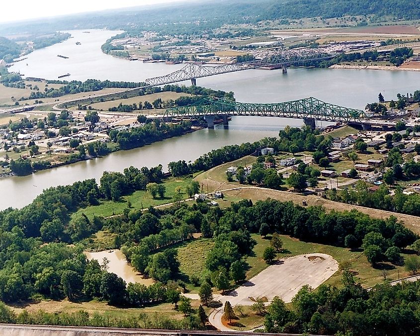 Point Pleasant (foreground) at the confluence of the Kanawha and Ohio Rivers. Gallipolis, Ohio is in the background right.