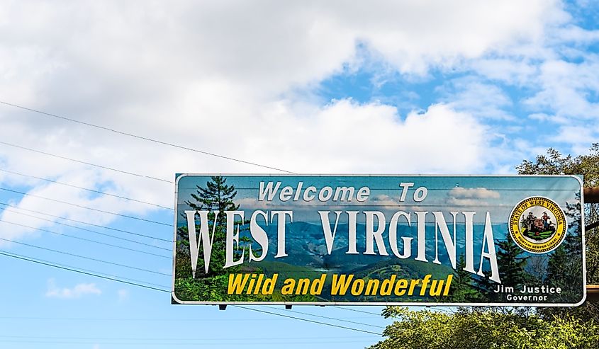  Welcome to West Virginia sign in Kenova