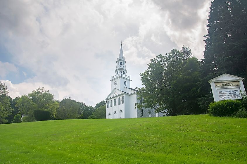 The historic Warren Congregational Church.