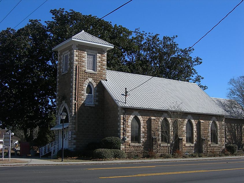 Loxley Public Library in Loxley, Alabama.