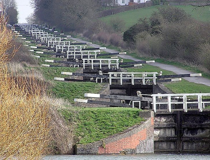 Caen Hill Locks