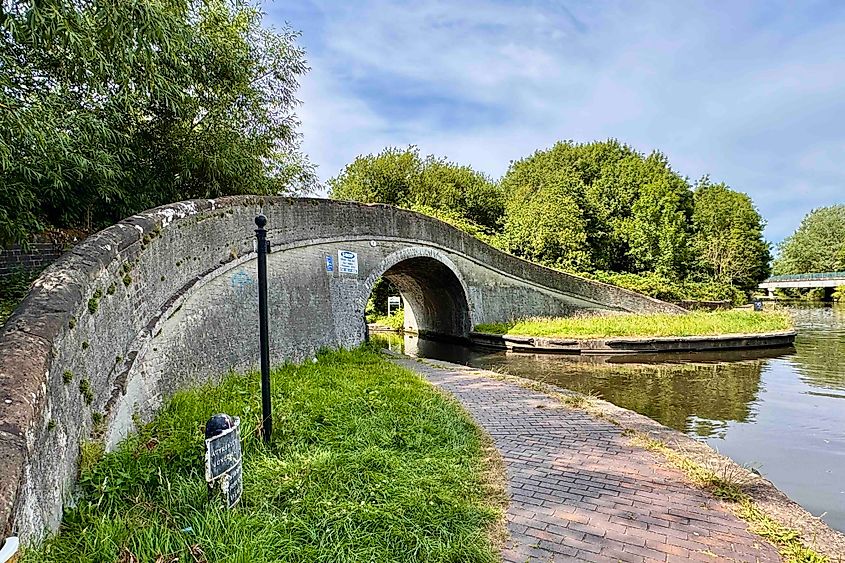 The bridge at Autherley Junction. Image credit: Bryan Dearsley