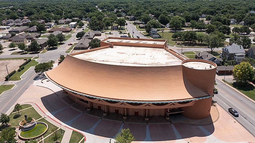 Afternoon sunlight shines on the Bartlesville Community Center in Bartlesville, Oklahoma.