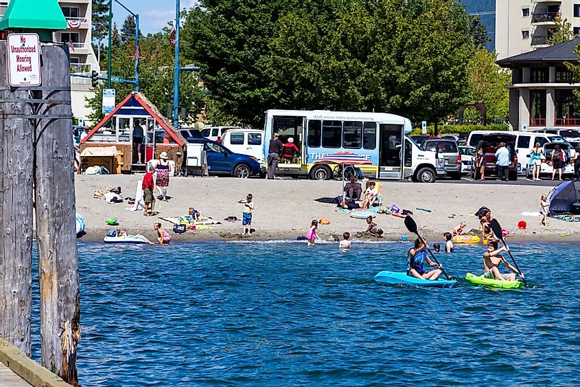 tourists enjoying the lake and beautiful summer weather in Coeur d'Alene, Idaho