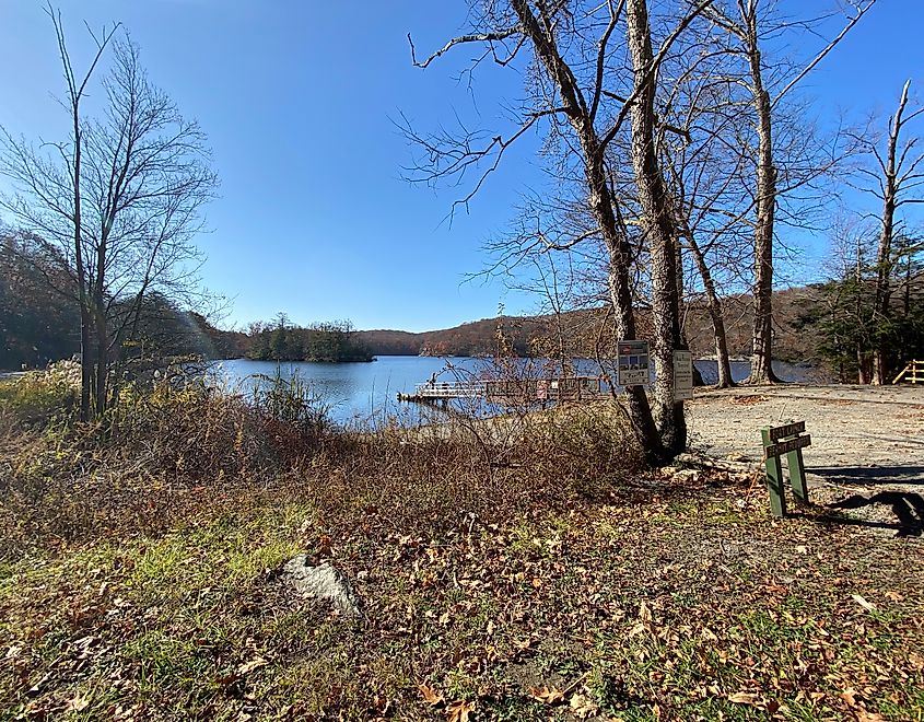 A wide view of Canopus Lake.