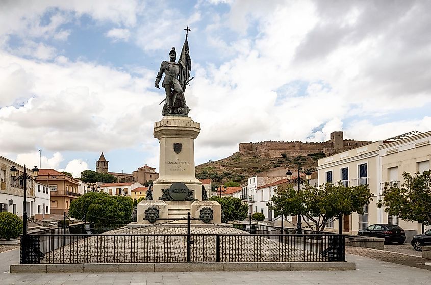 Statue du conquistador espagnol Hernan Cortes en Espagne.