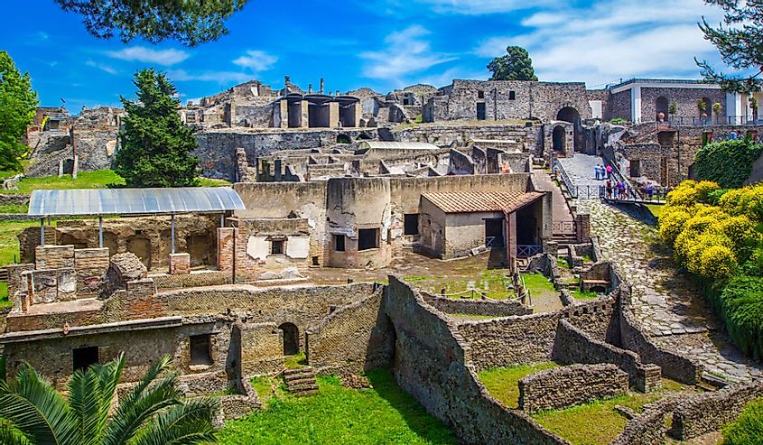 Panoramic view of the ancient city of Pompeii with houses and streets.