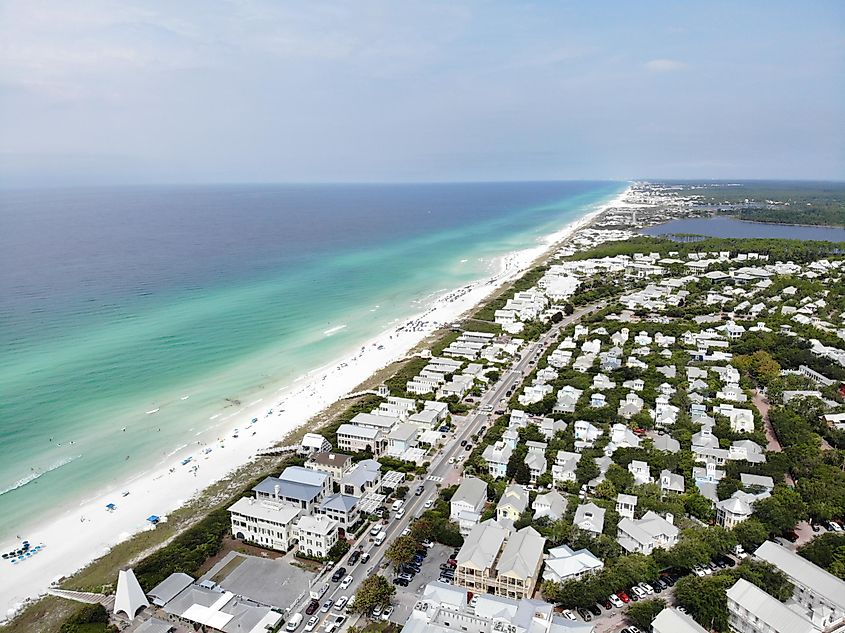 Crowds gather along Seaside Beach in Florida, USA.