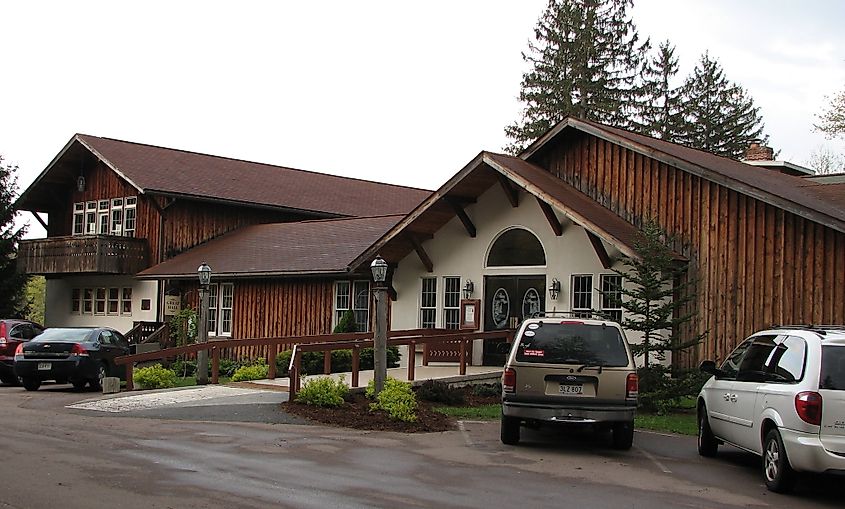 Penn Alps Restaurants & Craft Shop in Grantsville via Julian Preisler on Flickr
