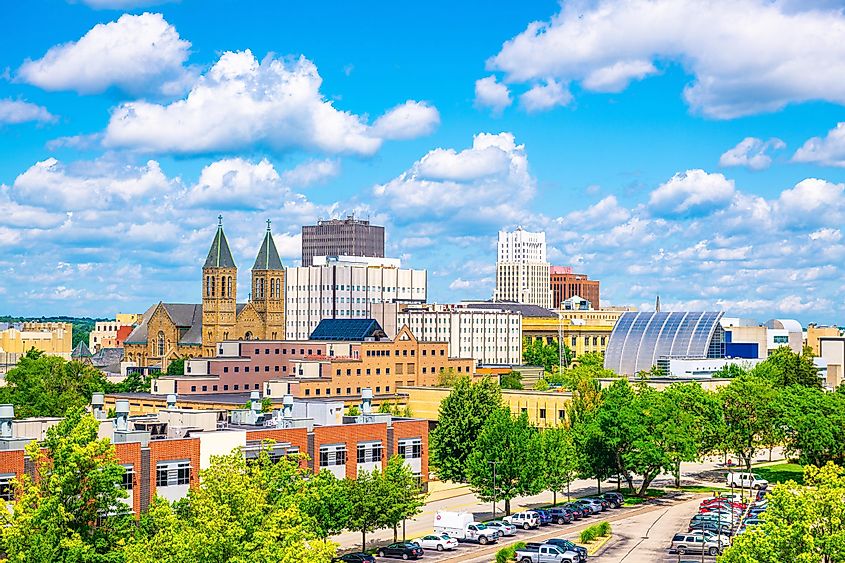 Akron, Ohio, USA downtown city skyline in the daytime.