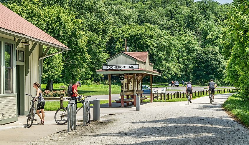 Cyclists at Rocheport station on Katy Trail