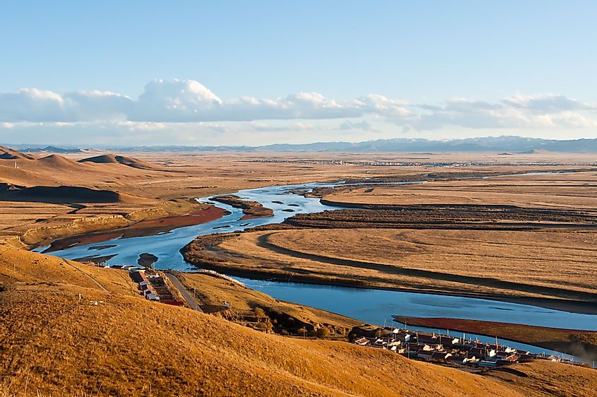 The winding riverway in the upper reaches of the Yellow River