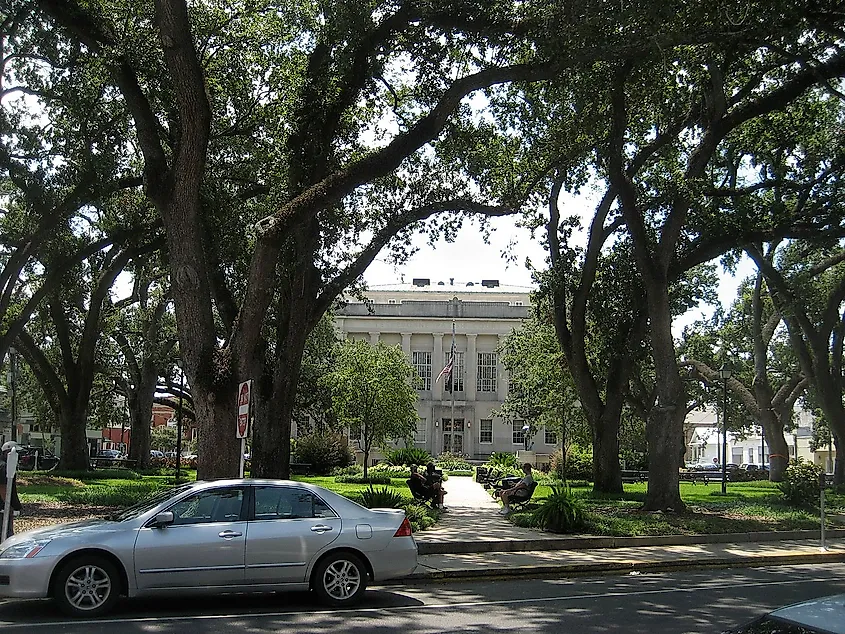 Terrebonne Parish Courthouses, Main Street, Houma, Louisiana.