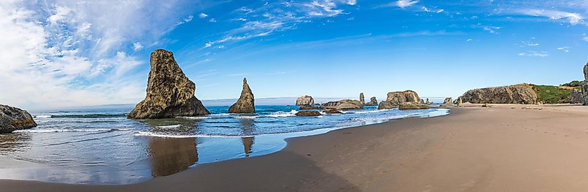 Panoramic view of sea stacks along Bandon Beach in Oregon.