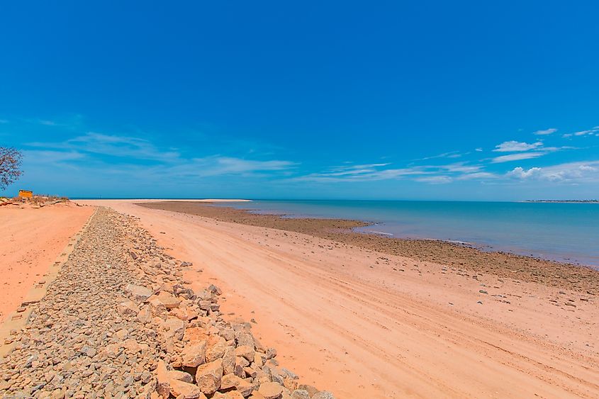 Eighty Mile Beach Western Australia popular destination between Port Hedland and Broome