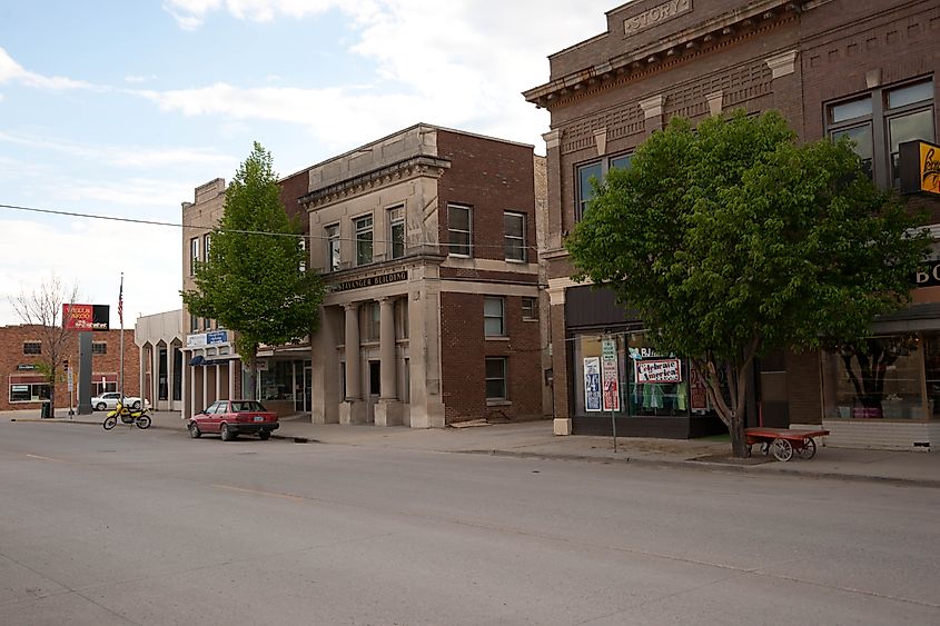 Street view of Valley City, North Dakota. By In memoriam afiler - Flickr, CC BY-SA 2.0, Wikimedia Commons