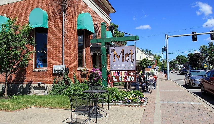 Downtown North Conway, New Hampshire. Image credit Theresa Lauria via Shutterstock