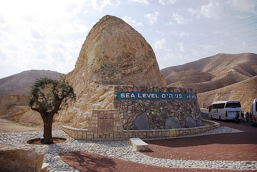 This marker indicating sea level is situated between Jerusalem and the Dead Sea.