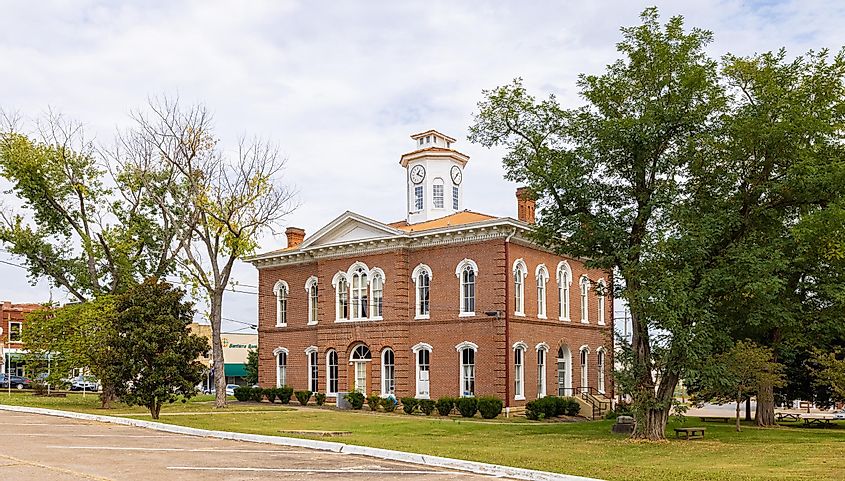 Vienna, Illinois: The Historic Johnson County Courthouse