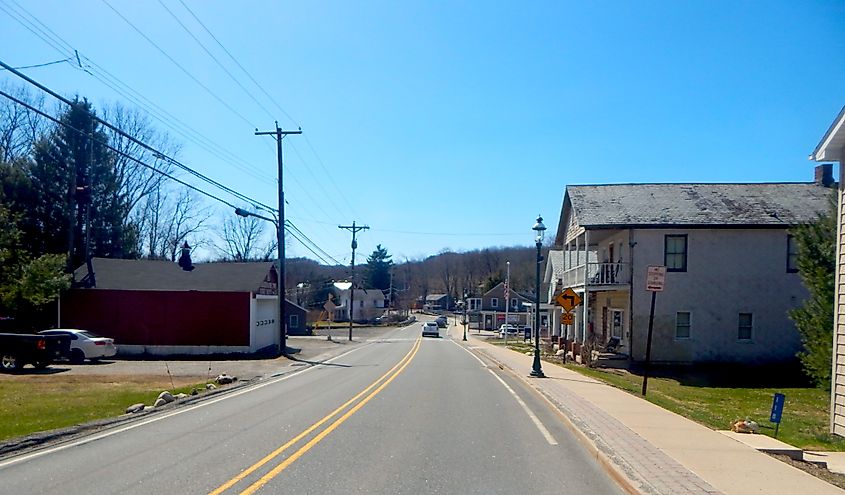 County Route 560 westbound through Layton, New Jersey.