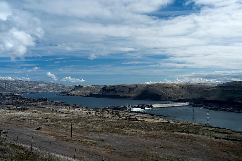 John Day Dam on the Columbia River between Oregon and Washington.