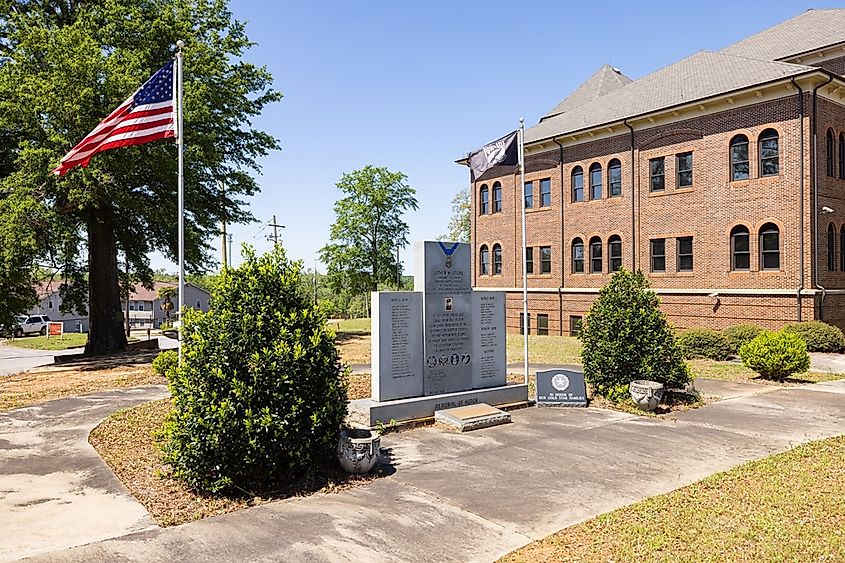 The Sumter County Courthouse and it is Veterans Memorial, viaRoberto Galan / Shutterstock.com