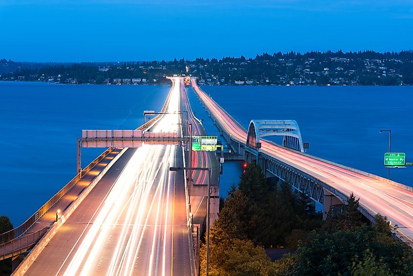 Homer M. Hadley Memorial Bridge over Lake Washington, Seattle Metropolitan area, Washington,