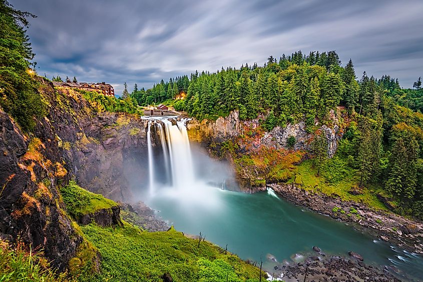 Snoqualmie Falls at twilight in Snoqualmie, Washington, USA.