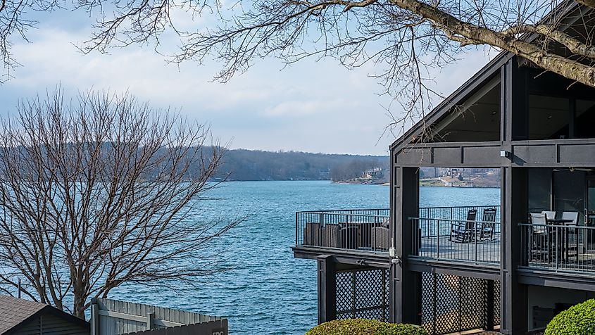 House by the lake in Bella Vista, Arkansas