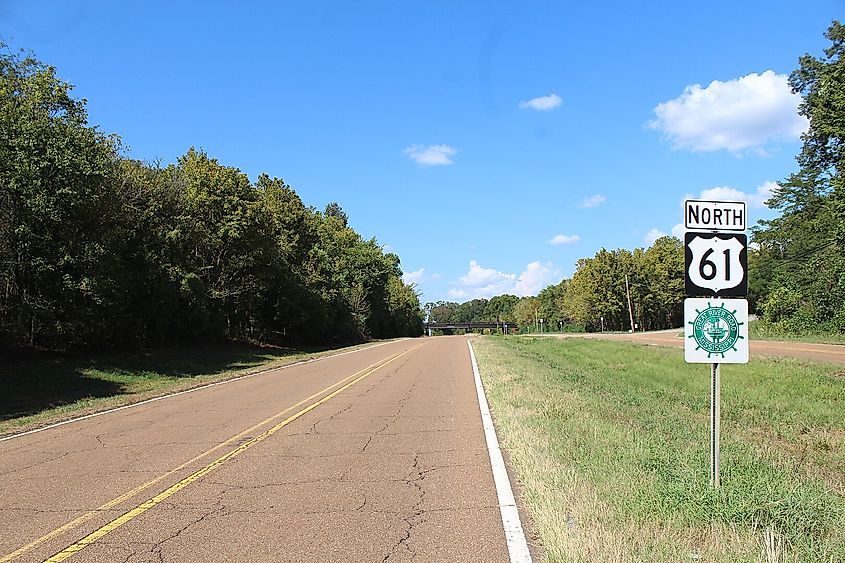 Great River Road near Port Gibson, Mississippi.