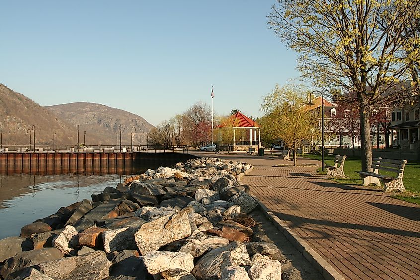 The beautiful waterfront of Cold Spring, New York.