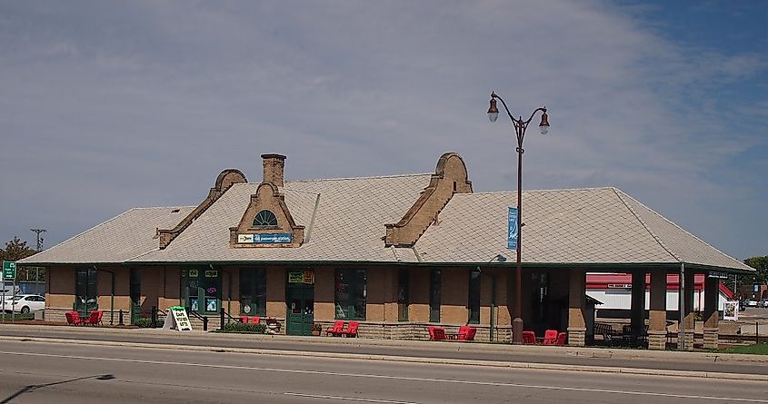 Northern Pacific Passenger Depot, Detroit Lakes, Minnesota, USA.