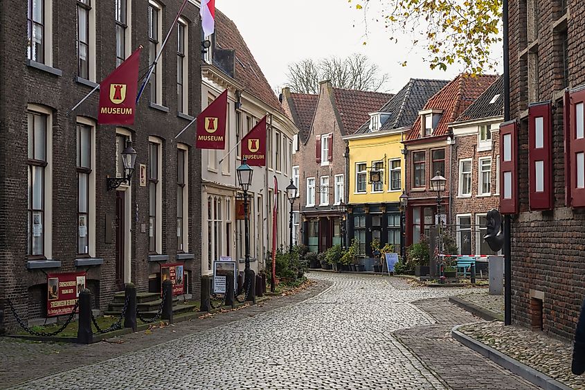 Regional museum De Roode Tooren is a museum in the old center of the Gelderland city of Doesburg, focused on local history and folklore.