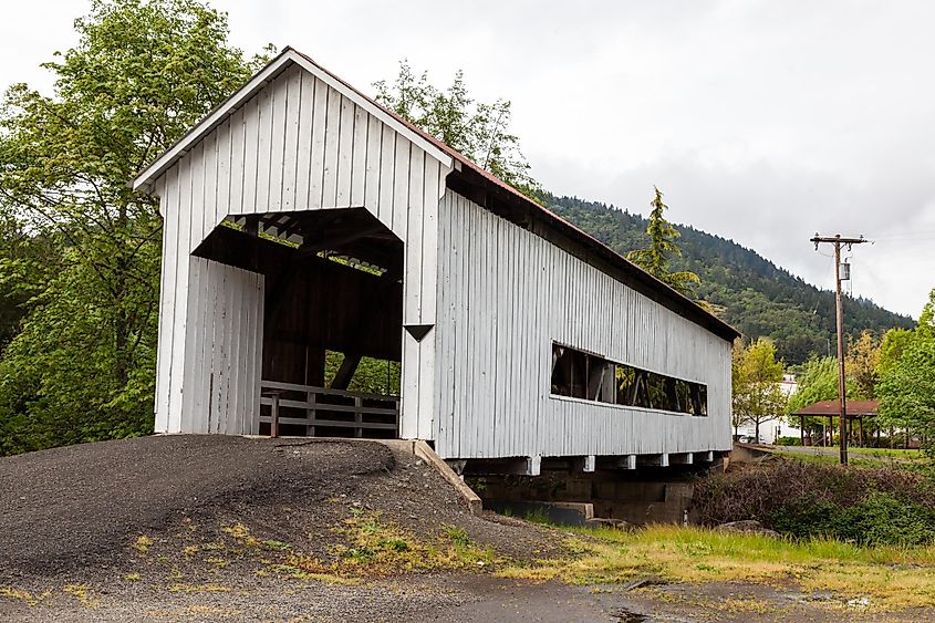 Horse Creek Covered Bridge in Myrtle Creek, Oregon.