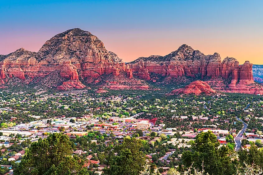 Sedona, Arizona, downtown cityscape and mountains