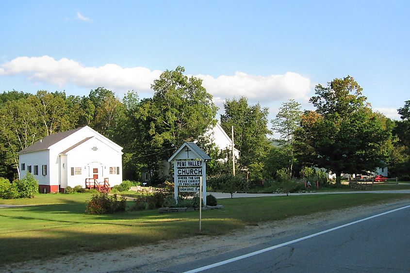 Street view in the town of Woodstock in New Hampshire.