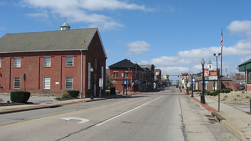 Looking westward on E. State Street (State Route 14) on the eastern edge of downtown Salem, Ohio