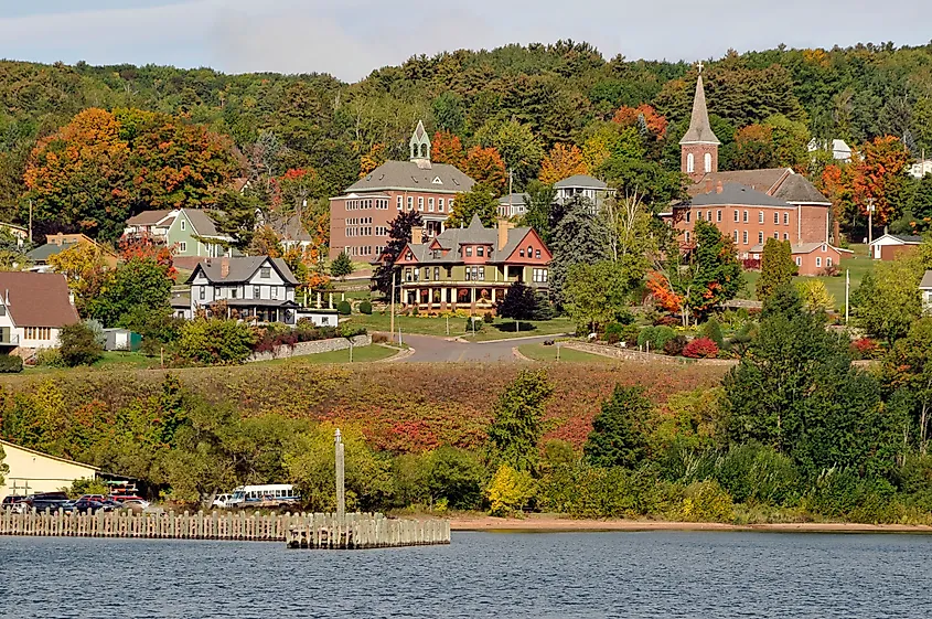 Bayfield, Wisconsin. By Dls4832 - Own work, CC BY-SA 4.0, Wikimedia Commons.