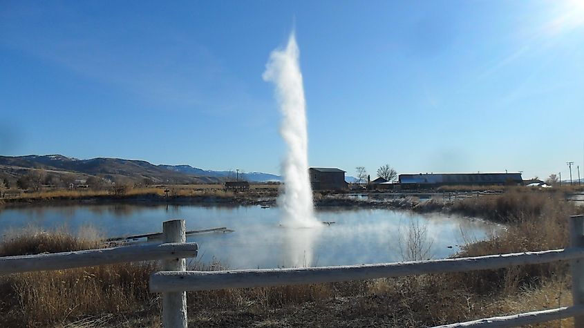 The Old Perpetual Geyser in Oregon.