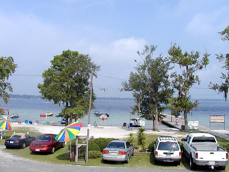 Sandy beach along White Lake in North Carolina