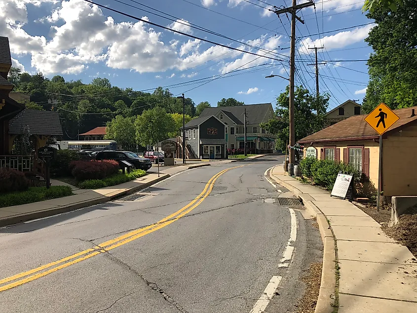 Road through Sykesville, Maryland