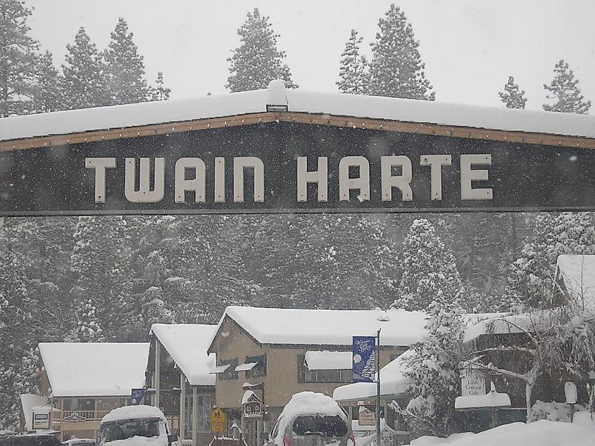 Entrance to Twain Harte in California.