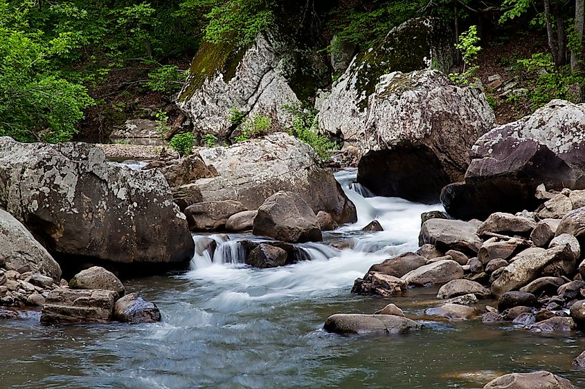 Richland Creek in the Richland Creek Wilderness, Arkansas. Editorial credit: latteda, CC BY 2.0, https://commons.wikimedia.org/w/index.php?curid=27541755