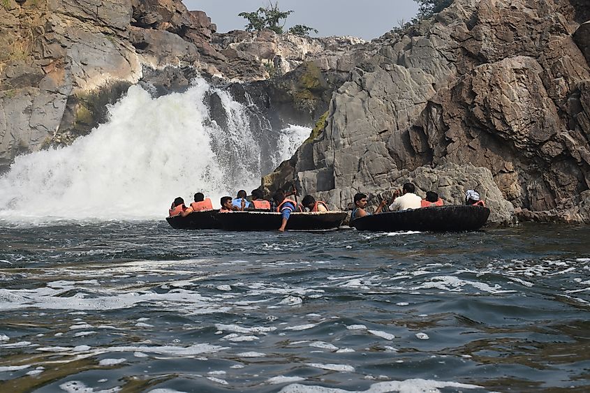 Hogenakkal Falls