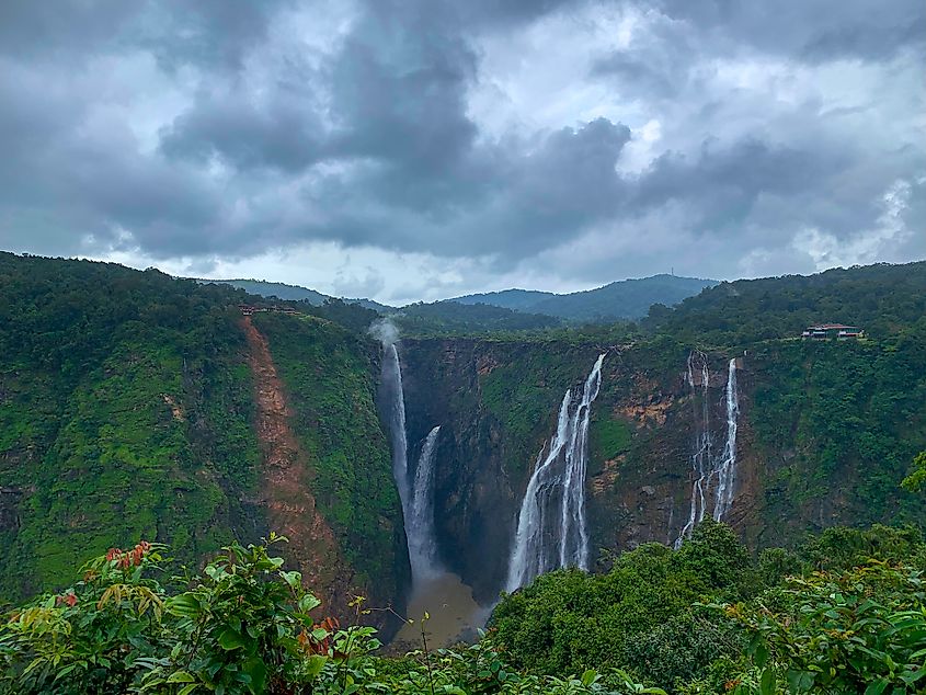 Jog waterfall