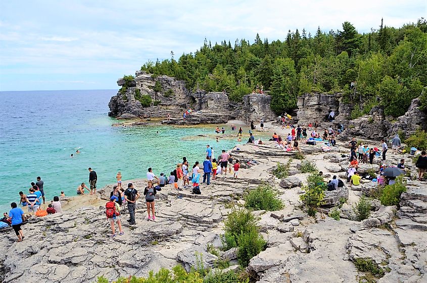 the Bruce Peninsula National Park, camping and hiking haven for people who love outdoor.