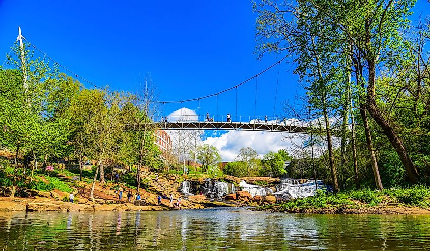 Водопад Парк Риди Ривер и мост Свободы, Гринвилл, Южная Каролина