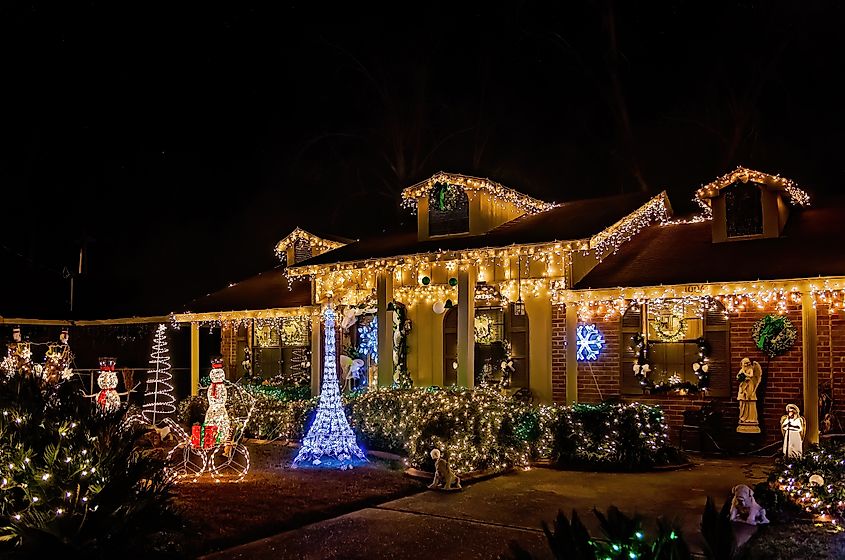 A house in Columbus, Mississippi, is beautifully decorated for Christmas
