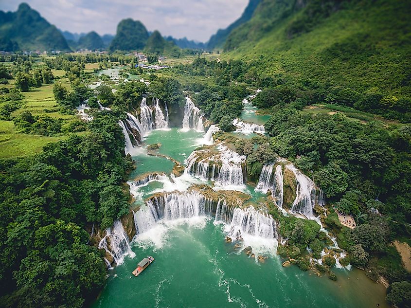 Ban Gioc-Detian Falls