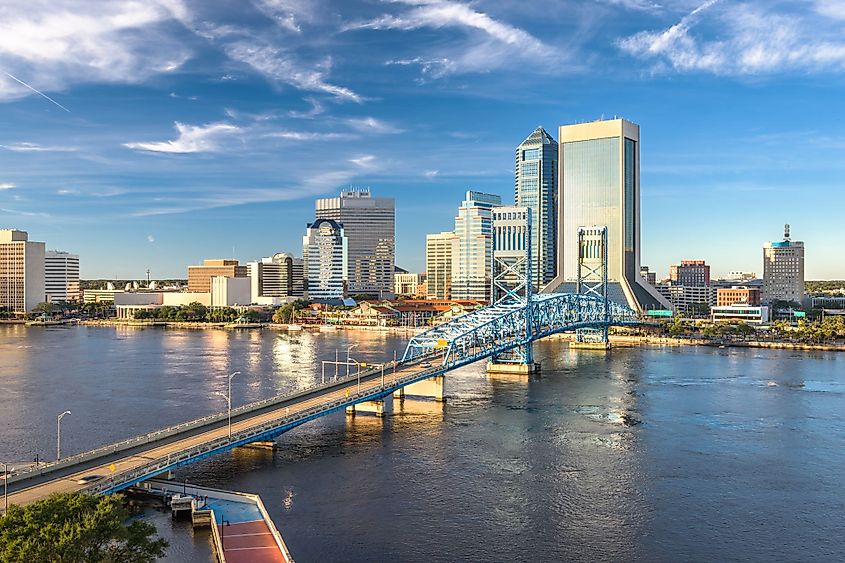 Jacksonville, Florida downtown skyline along the St. Johns River at dusk